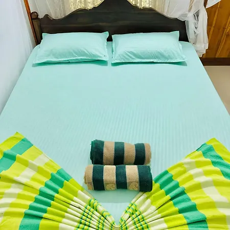 Nethmi Homestay & Restaurant Tangalle Room photo