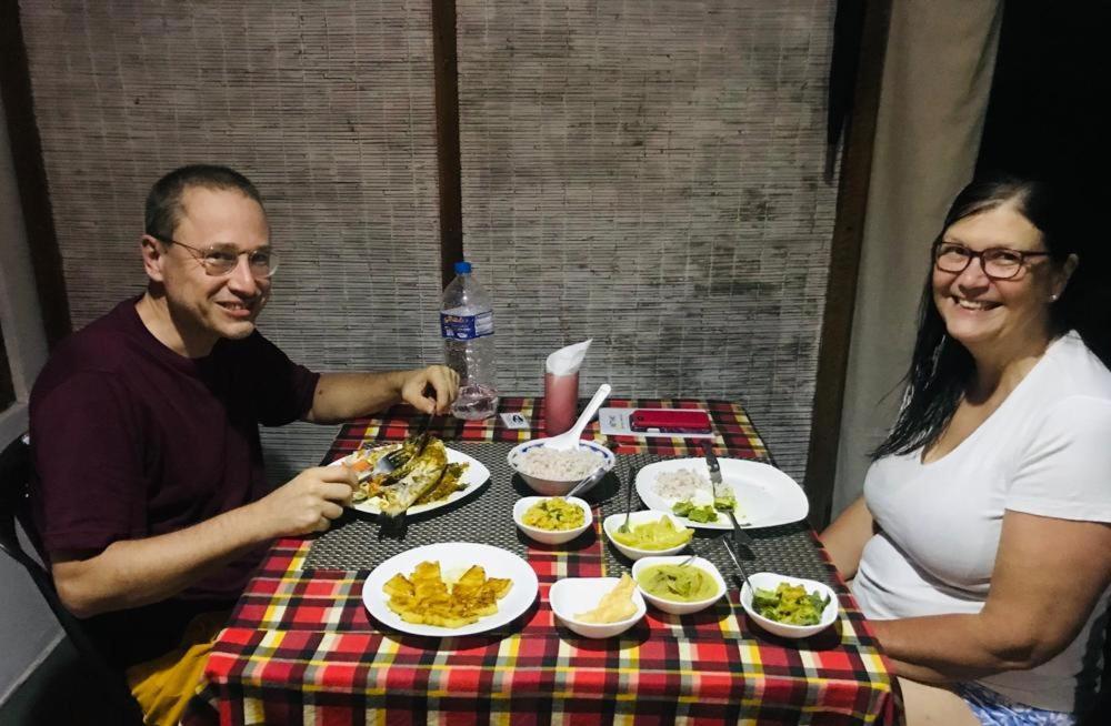 Nethmi & Restaurant Homestay *