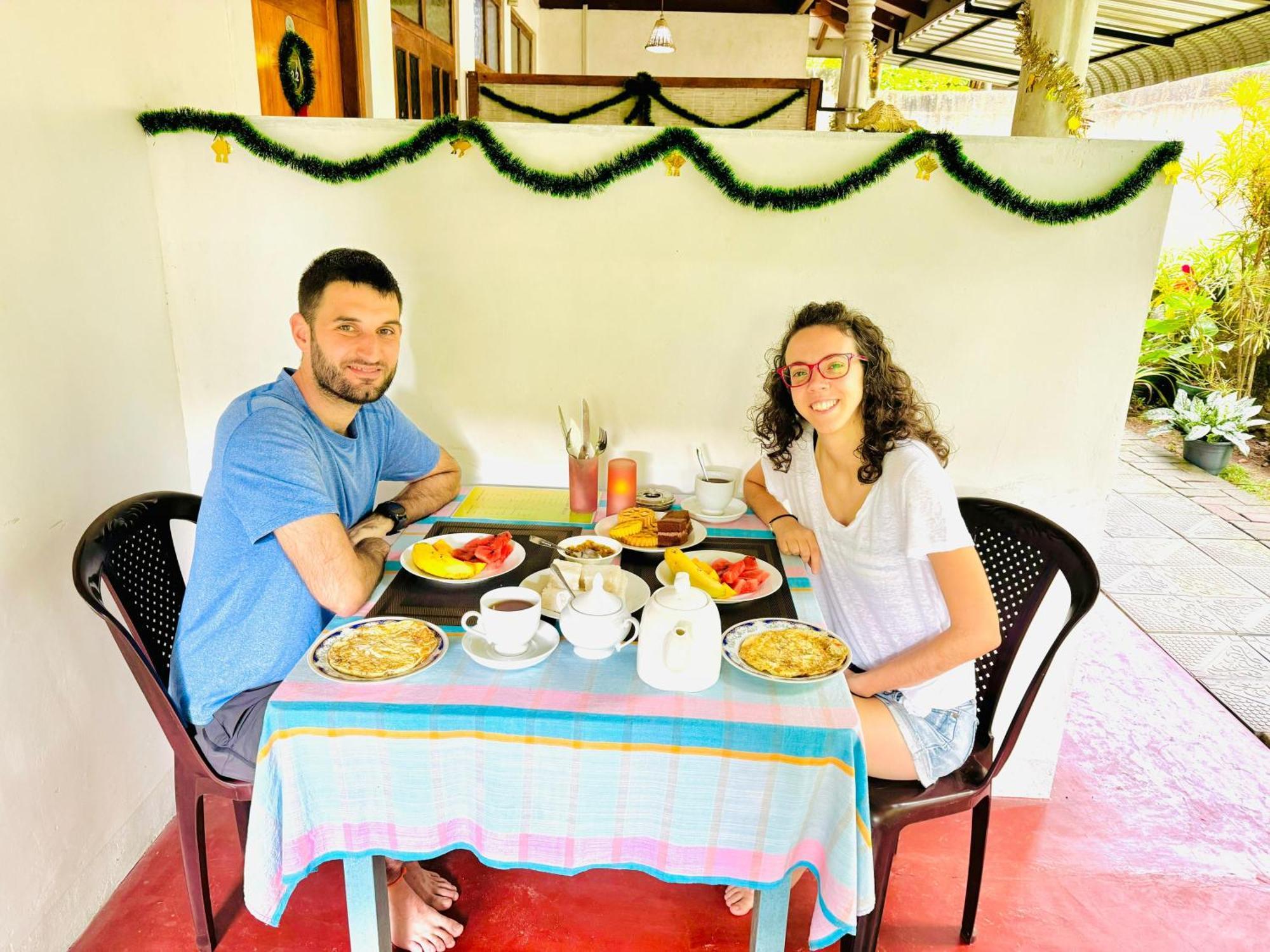 Nethmi & Restaurant * Tangalle